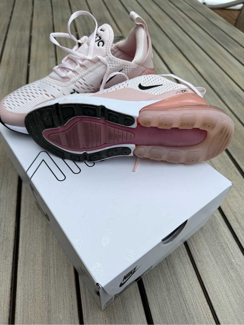 Nike Women's Air Max 270 Athletic Shoes in Light Pink and White - Picture 4 of 5